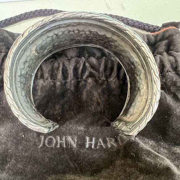 🔴Authentic Vintage JOHN HARDY Sterling Silver Wide Hammered Cuff/ Bracelet 🔴 - Picture 4 of 8